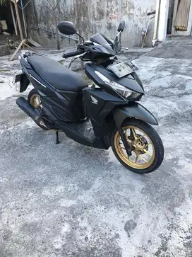 Vario 150 Velg Emas