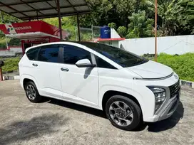 Hyundai Stargazer Prime Two Tone