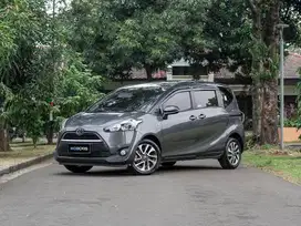 CASH TERMURAH TOYOTA SIENTA 1.5 V CVT 2017 ABU ABU MOBCARS
