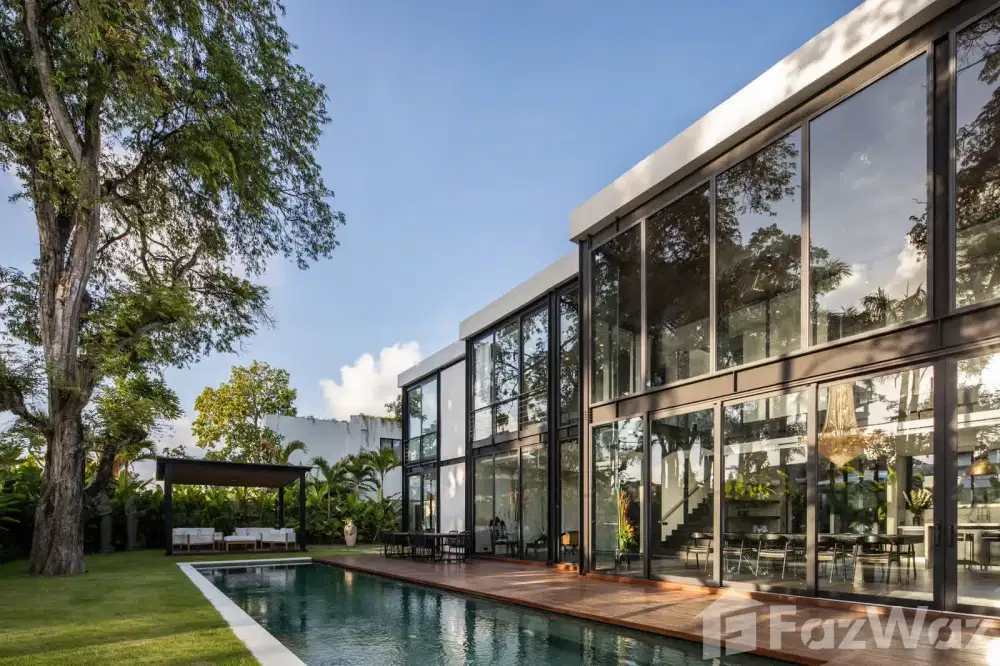 5 Bedroom Villa for sale in Kerobokan, Bali
