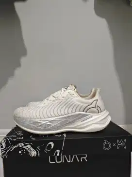 Sepatu Running Ortuseight Lunar