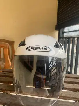 zeus zs 610 white