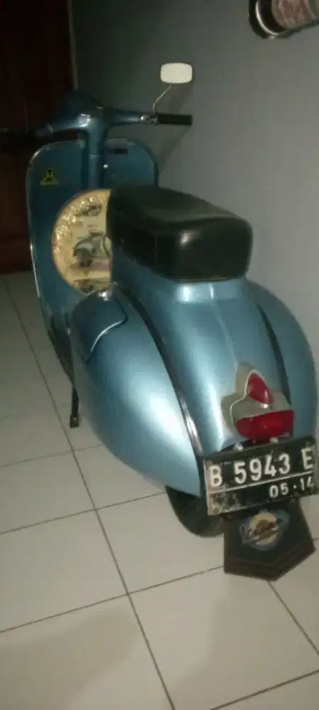 Vespa scooter 1964