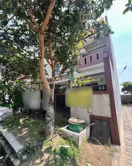 Rumah 2 Lantai Terawat SHM Permata Jingga Malang 2,5M