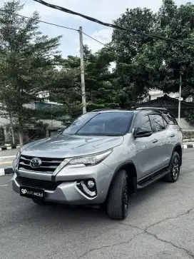Fortuner VRZ 2016 Diesel Automatic Abu Md Mtl(H)Antik Odo30rb Simpanan