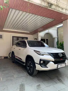 Toyota Fortuner (2018)