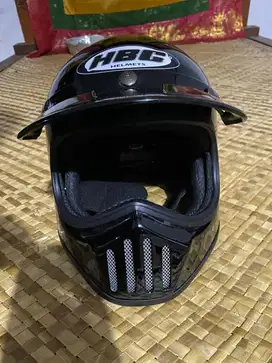 Helm cakil HBC 6k