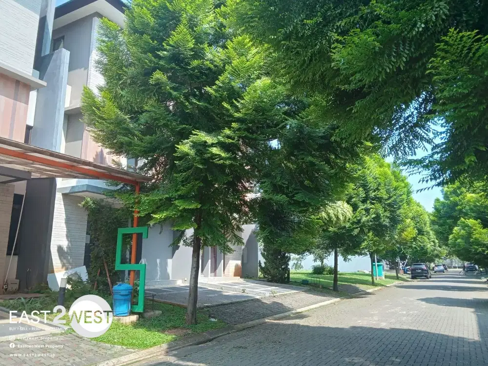 Disewakan Rumah Regentown BSD City Tangerang Bagus Cantik Nyaman Lokasi Sangat Strategis