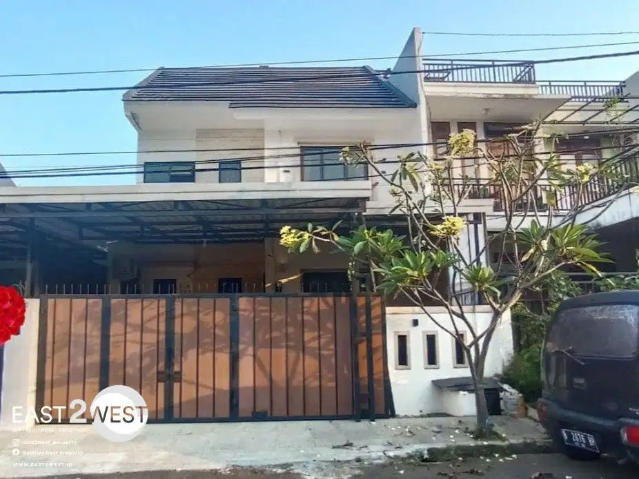Jual Rumah Nusa Loka BSD City Tangerang Selatan Bagus Cantik Lokasi Strategis Siap Huni