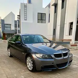 BMW 320i [2008]