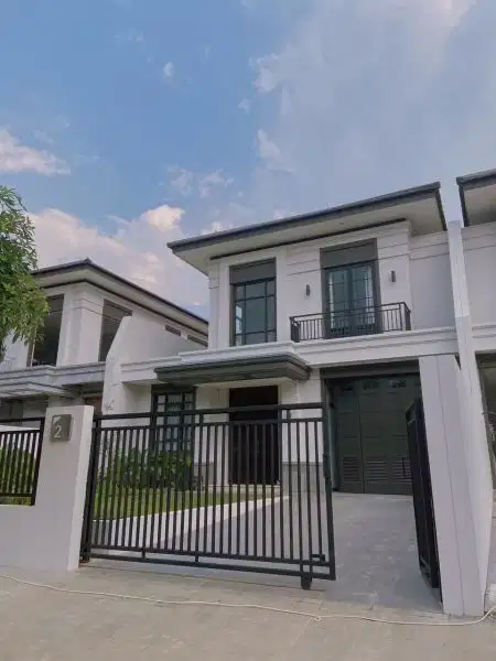 Townhouse Mewah Exclusive Di Tanjung Barat Jakarta Selatan