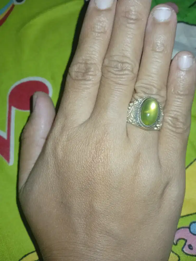 Cincin Idocrase neon green