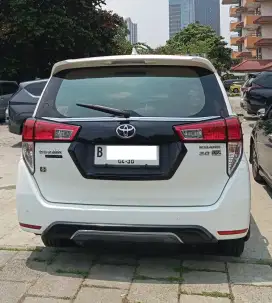 Dijual Toyota Innova V Lux 2.0 AT Bensin 2021