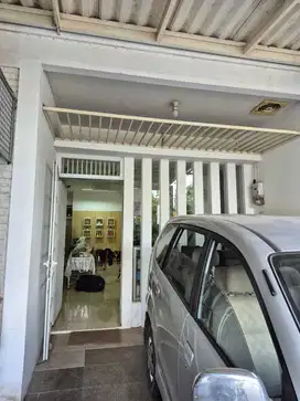 Rumah Minimalis Strategis Jalan Utaman di Mekarwangi Bandung