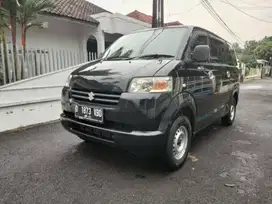 Driver  aplikasi online khusus barang