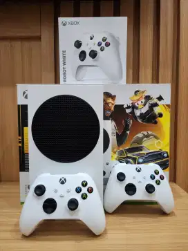 XBOX SERIES S Termasuk Akun 1 Ultimate Gamepass 1 bulan. Plus 1 stick