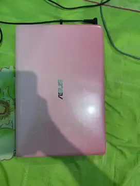 Laptop ASUS E203MA Pink ,Mati Total ,Ada Charger , Cocok Sparepart