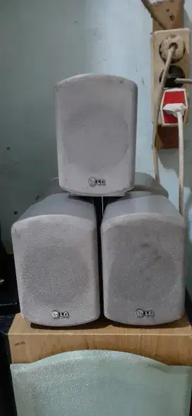 Speaker pasif LG
