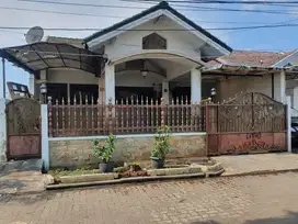 Rumah Disewakan : Jl. Taman Marina Blok B, Semarang