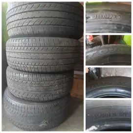 Ban mobil Toyo copotan alpard
