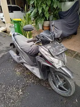 Di jual Honda Vario 125 Helm in KZR 2012
