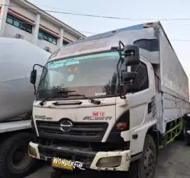 Hino Lohan Tronton 6×2 FL 235 TI Wingbox 9.7mtr Bio Solar Turbo 10ban