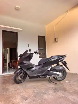 Honda pcx 160 tahun 2022 km 500