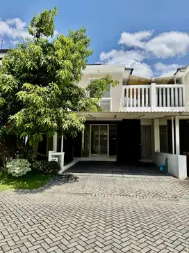 DISEWAKAN RUMAH ROYAL RESIDENCE SEMI FURNISHED 3KT DEKAT PAKUWON MALL