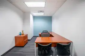 Akses satu harga ke ruang kantor profesional untuk 5 orang di HQ Centerum Arcade