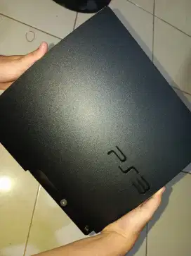 PS3 250GB SLIM.