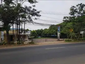 Disewakan Murah Tempat Usaha dipinggir Jalan Raya Narogong Bekasi