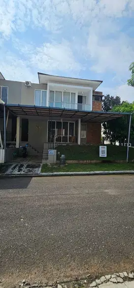 RUMAH MEWAH ELEGAN SUASANA NYAMAN DAN TENANG DI BSB CITY IVY PARK