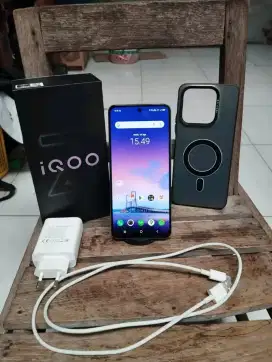 IQOO Z9X 8+8/256GB 5G