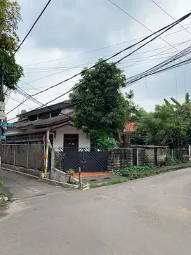 Rumah tua Hook diblkg McDonald jatipadang Pasar minggu Jakarta selatan
