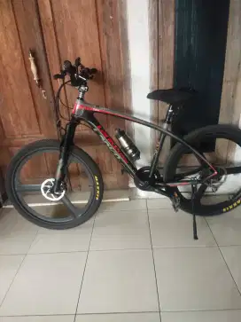 sepeda MTB listrik