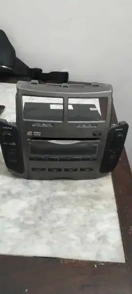 Head unit yaris 2011
