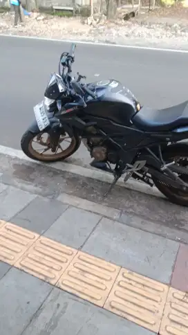 Di jual honda cb150r