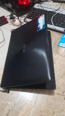 ASUS X453M INTEL CELERON SSD 128 RAM 4