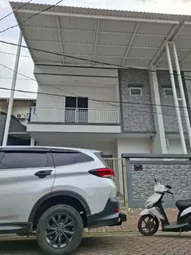 Dijual rumah baru 2.5 lt hdp timur Duta garden