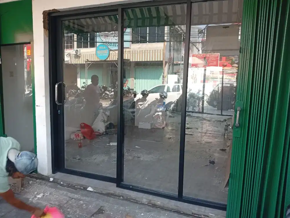 Pintu aluminium kaca dan sekat ruang kaca aluminium