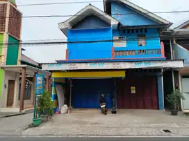 Dijual kios dan kos kosan full penghuni