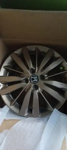 Jual velg dan ban bekas mobil jazz
