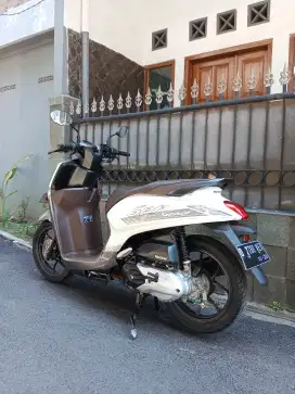 Mulus bagus orsinil Honda Genio tahun 2021