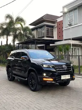 FORTUNER VRZ GR 2.8 KM 23RB