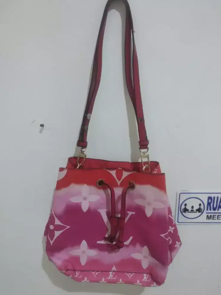 Tas perempuan second