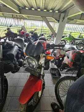 Honda CB X11 Bahan