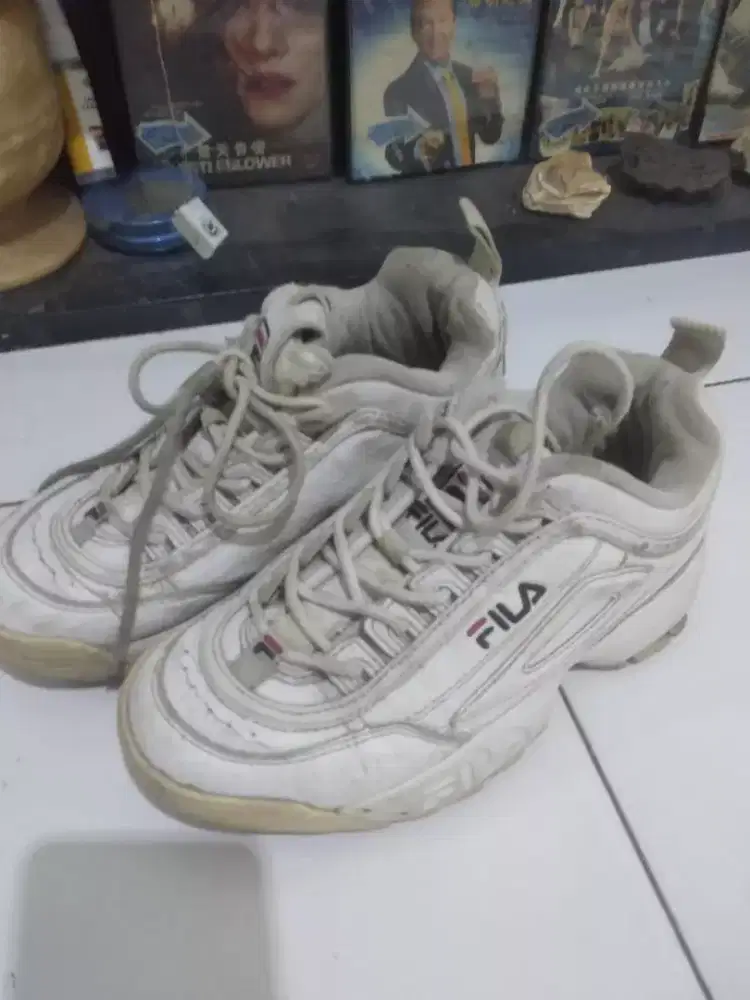 Sepatu second perempuan