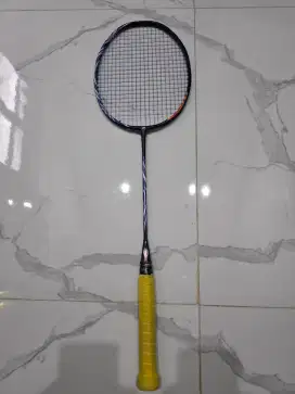 Raket Yonex Astrox 100ZZ