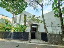 Minimalis rumah 3 Lantai jual full furnish nego bandung Ligar area