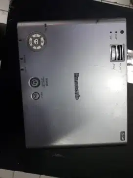Projector panasonic matot